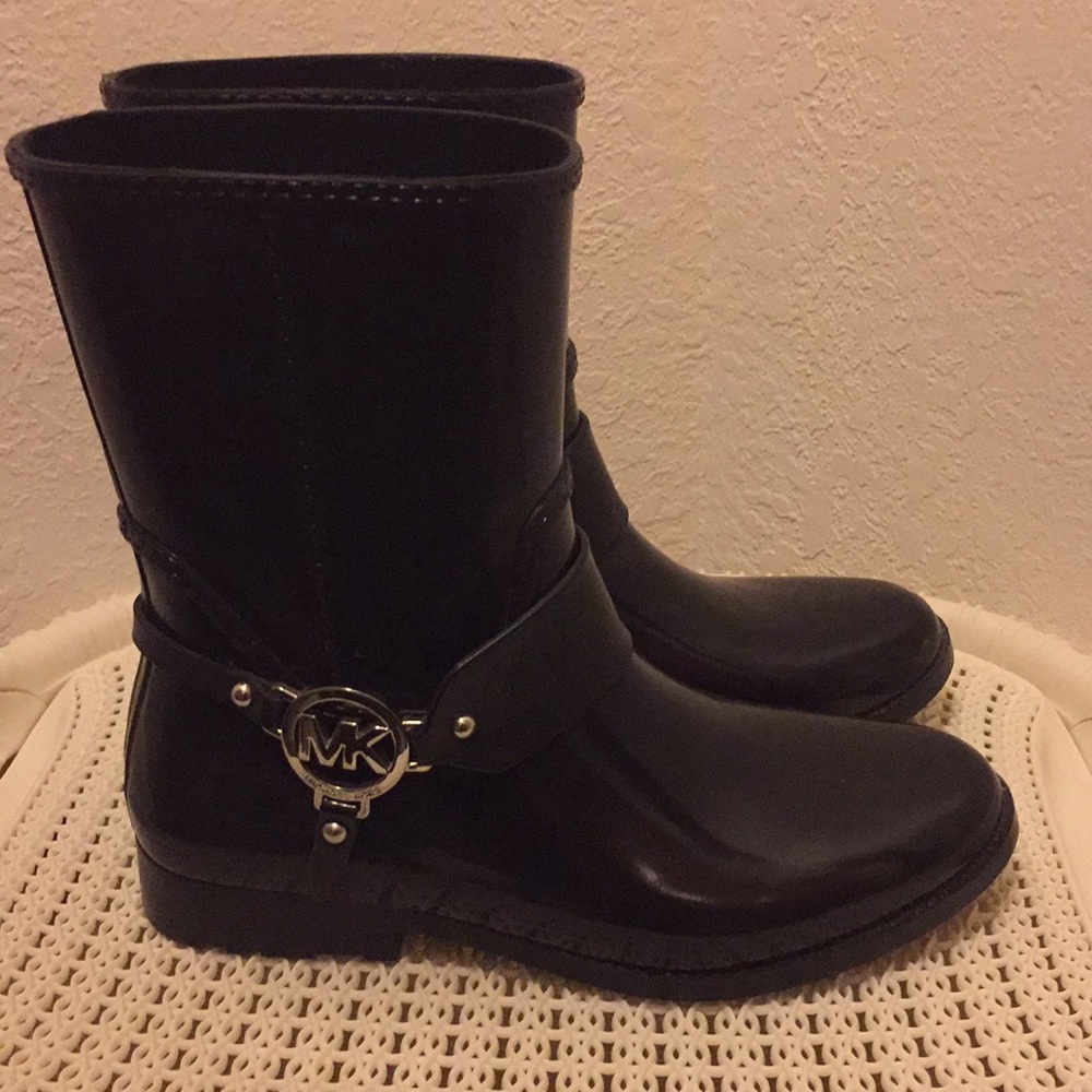 Michael kors boots